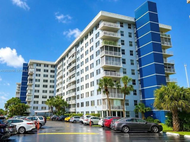 4200 Hillcrest Dr 403, Hollywood, FL 33021