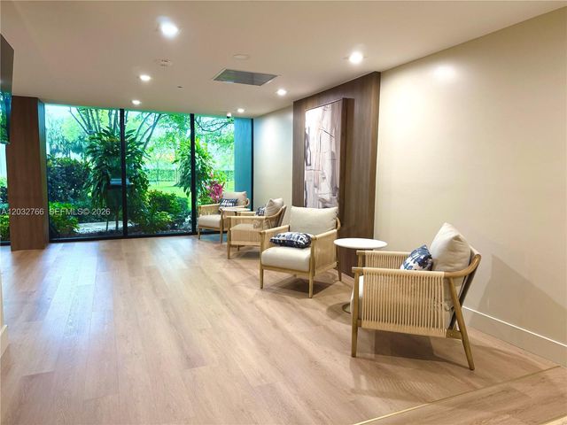 4200 Hillcrest Dr 403, Hollywood, FL 33021