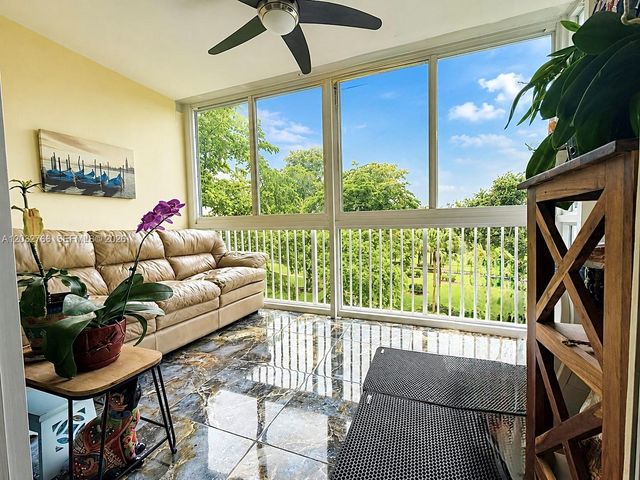 4200 Hillcrest Dr 403, Hollywood, FL 33021