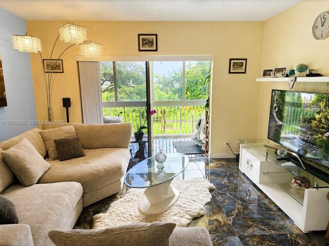 4200 Hillcrest Dr 403, Hollywood, FL 33021