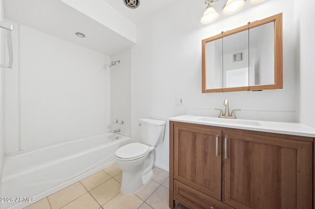 126 S CATALINA Street, Gilbert, AZ 85233