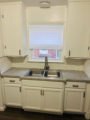 9915 Montrose Street, Detroit, MI 48227