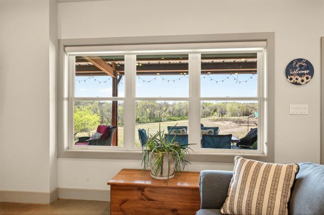 7047 Falke Heinrich Road, Schulenburg, TX 78956