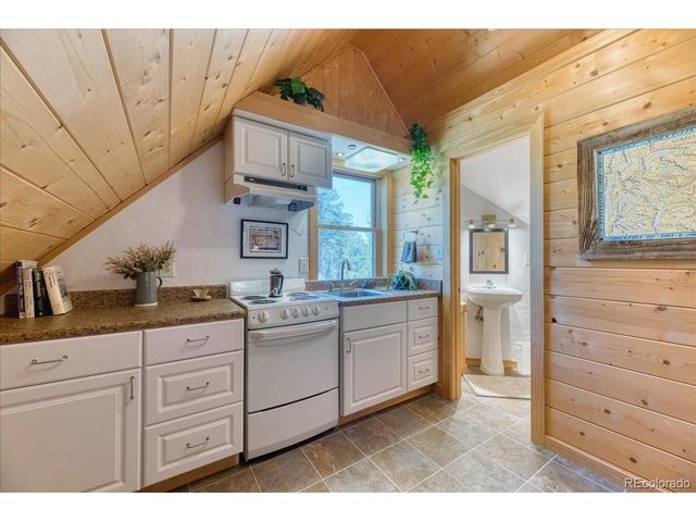 1057 Reed Ranch Rd, Boulder, CO 80302