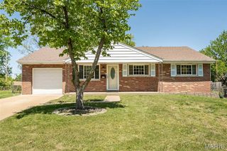 9025 Brassie Drive, Overland, MO 63114