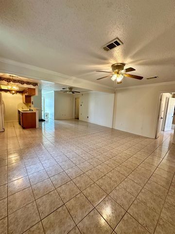 6206 Antha Street, Houston, TX 77016