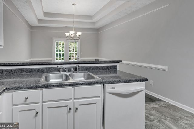 156 Colony Park Lane, Locust Grove, GA 30248