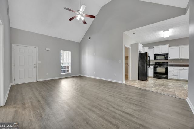 156 Colony Park Lane, Locust Grove, GA 30248