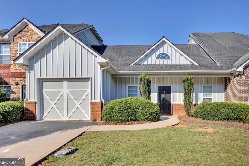 156 Colony Park Lane, Locust Grove, GA 30248