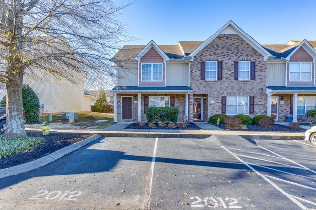 2012 Victory Gallop Ln, Murfreesboro, TN 37128
