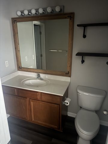 2012 Victory Gallop Ln, Murfreesboro, TN 37128