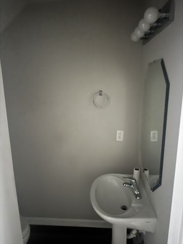 2012 Victory Gallop Ln, Murfreesboro, TN 37128