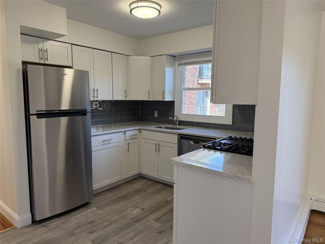 1668 Route 9 4F, Wappingers Falls, NY 12590