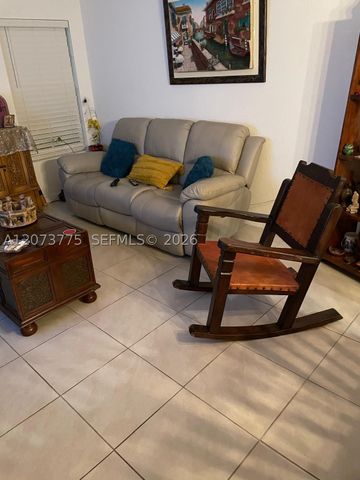 556 NE 5th St 1, Florida City, FL 33034