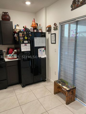 556 NE 5th St 1, Florida City, FL 33034