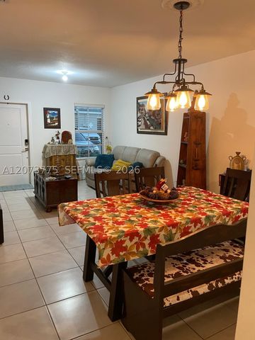556 NE 5th St 1, Florida City, FL 33034