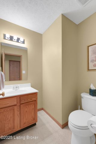 7945 Nature Way, Louisville, KY 40218