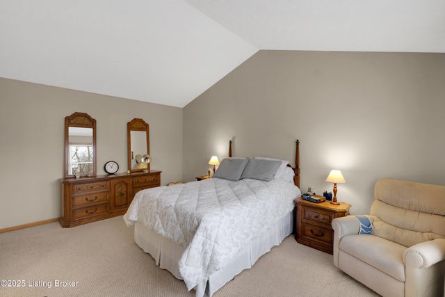 7945 Nature Way, Louisville, KY 40218