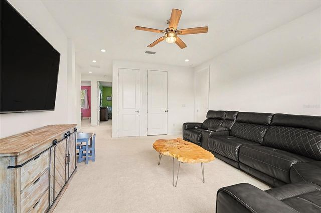 32745 TAMARIND GROVE LANE, Wesley Chapel, FL 33543