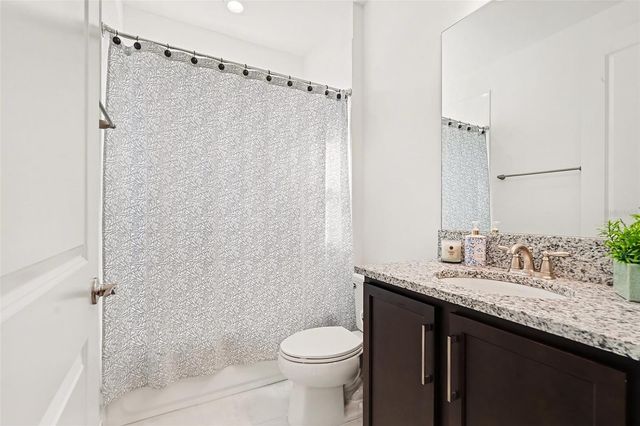 32745 TAMARIND GROVE LANE, Wesley Chapel, FL 33543