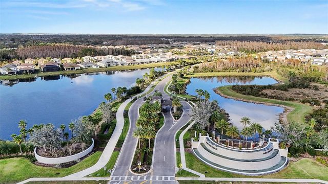 32745 TAMARIND GROVE LANE, Wesley Chapel, FL 33543