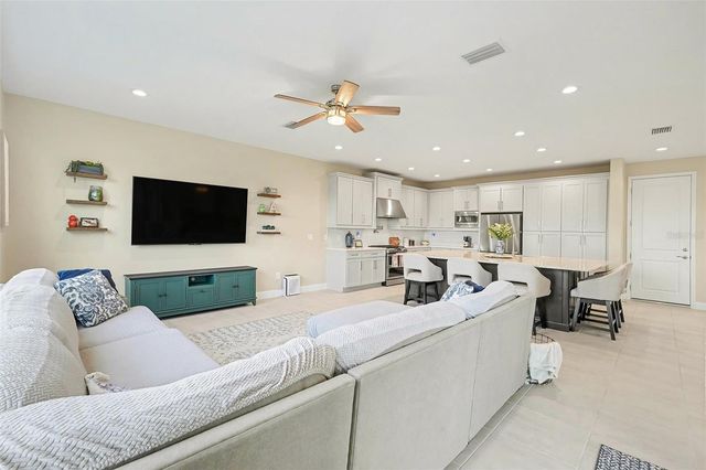 32745 TAMARIND GROVE LANE, Wesley Chapel, FL 33543