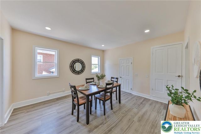 1113 East Emmaus Avenue, Allentown City, PA 18103