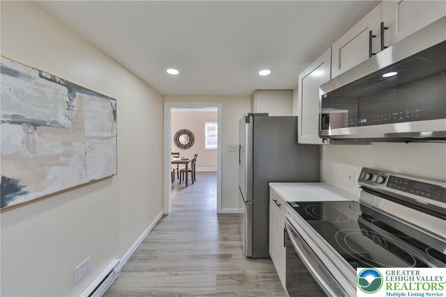 1113 East Emmaus Avenue, Allentown City, PA 18103