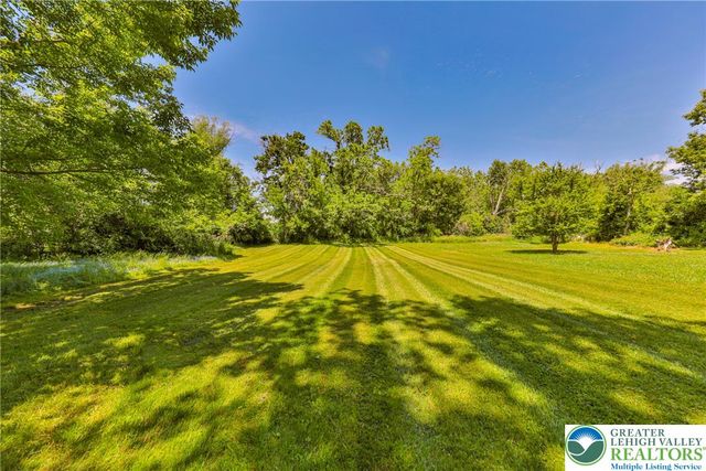 1113 East Emmaus Avenue, Allentown City, PA 18103