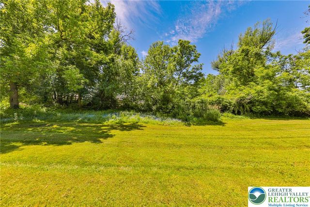 1113 East Emmaus Avenue, Allentown City, PA 18103