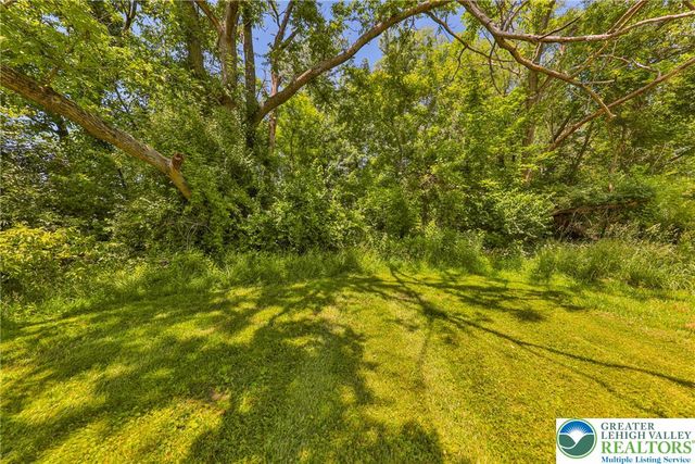 1113 East Emmaus Avenue, Allentown City, PA 18103