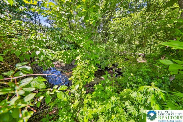 1113 East Emmaus Avenue, Allentown City, PA 18103