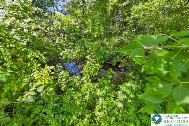 1113 East Emmaus Avenue, Allentown City, PA 18103