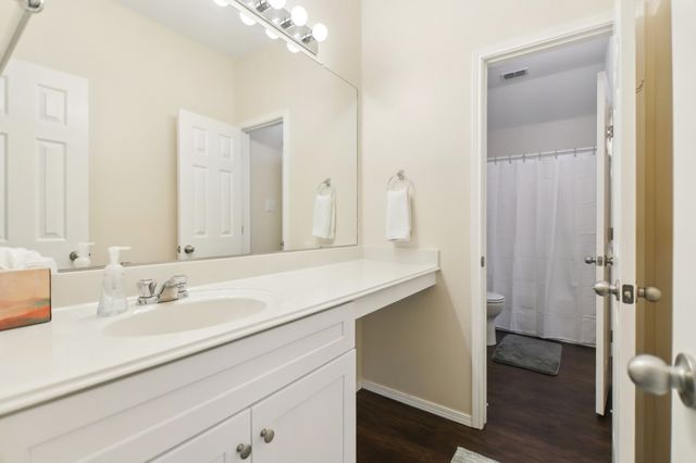 208 Wenrick Drive, Roanoke, TX 76262