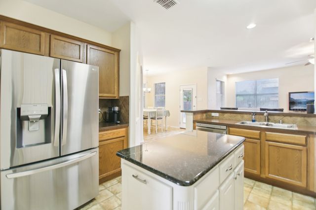 208 Wenrick Drive, Roanoke, TX 76262