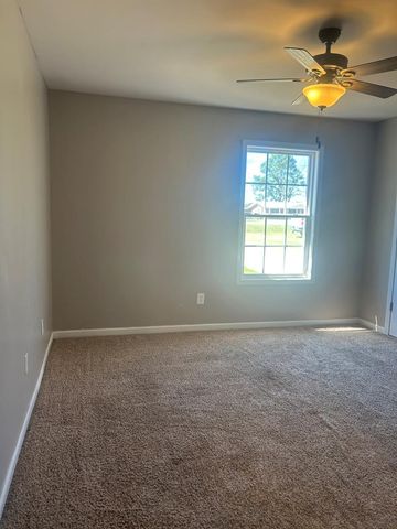 6085 Cottonwood Rd, Dothan, AL 36301