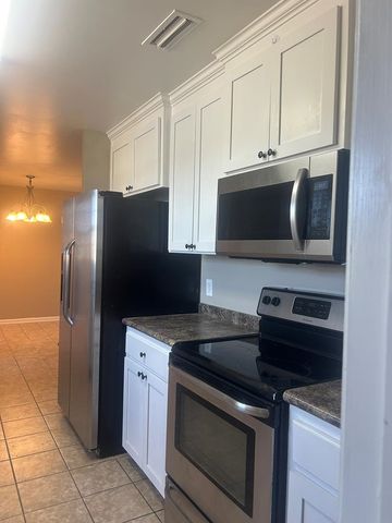 6085 Cottonwood Rd, Dothan, AL 36301