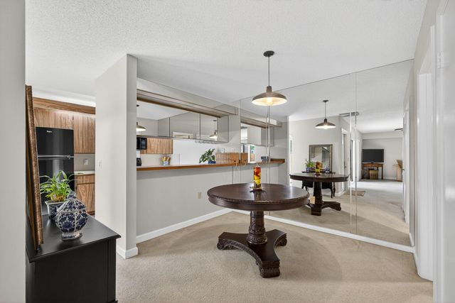 196 Charter Way, West Palm Beach, FL 33407