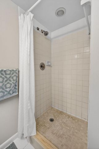 196 Charter Way, West Palm Beach, FL 33407