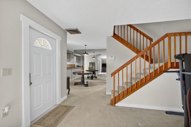 196 Charter Way, West Palm Beach, FL 33407