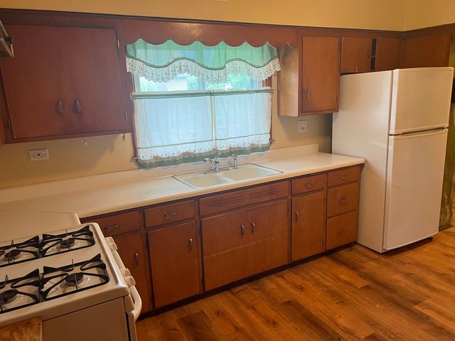 1600 LINCOLN Street, North Chicago, IL 60064