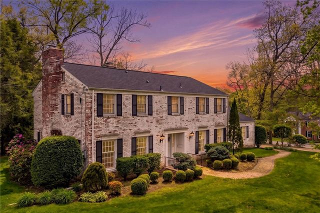 101 Fairlane Dr, Twp Of But Se, PA 16001