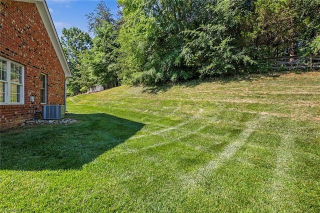 4261 Lumsden Lane, High Point, NC 27265