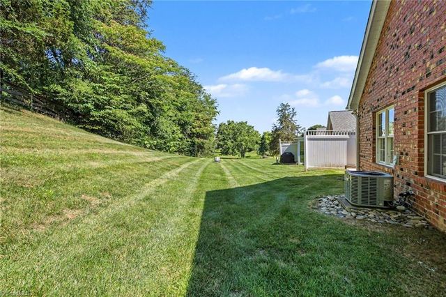 4261 Lumsden Lane, High Point, NC 27265