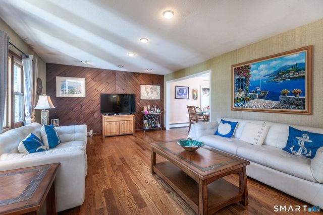 283 Whittemore Road, Middlebury, CT 06762