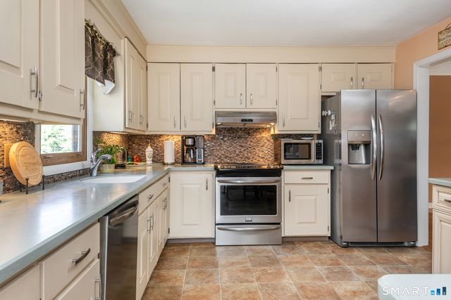 283 Whittemore Road, Middlebury, CT 06762