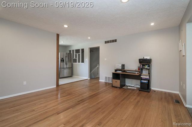 3820 Percy King Road, Waterford, MI 48329