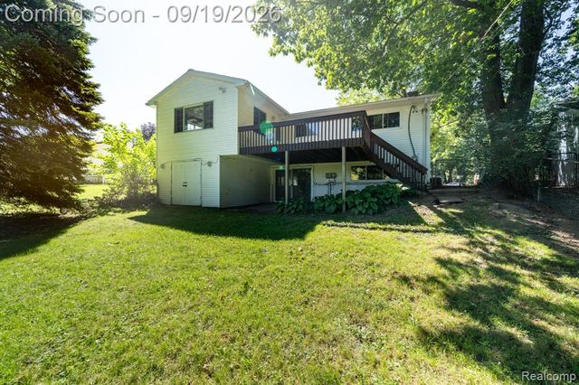 3820 Percy King Road, Waterford, MI 48329