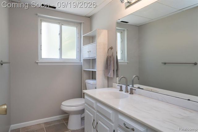 3820 Percy King Road, Waterford, MI 48329