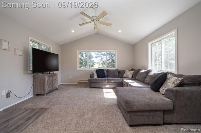 3820 Percy King Road, Waterford, MI 48329